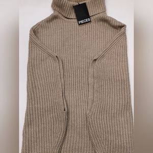 Sweater  Poncho /vest turtle neck NWT